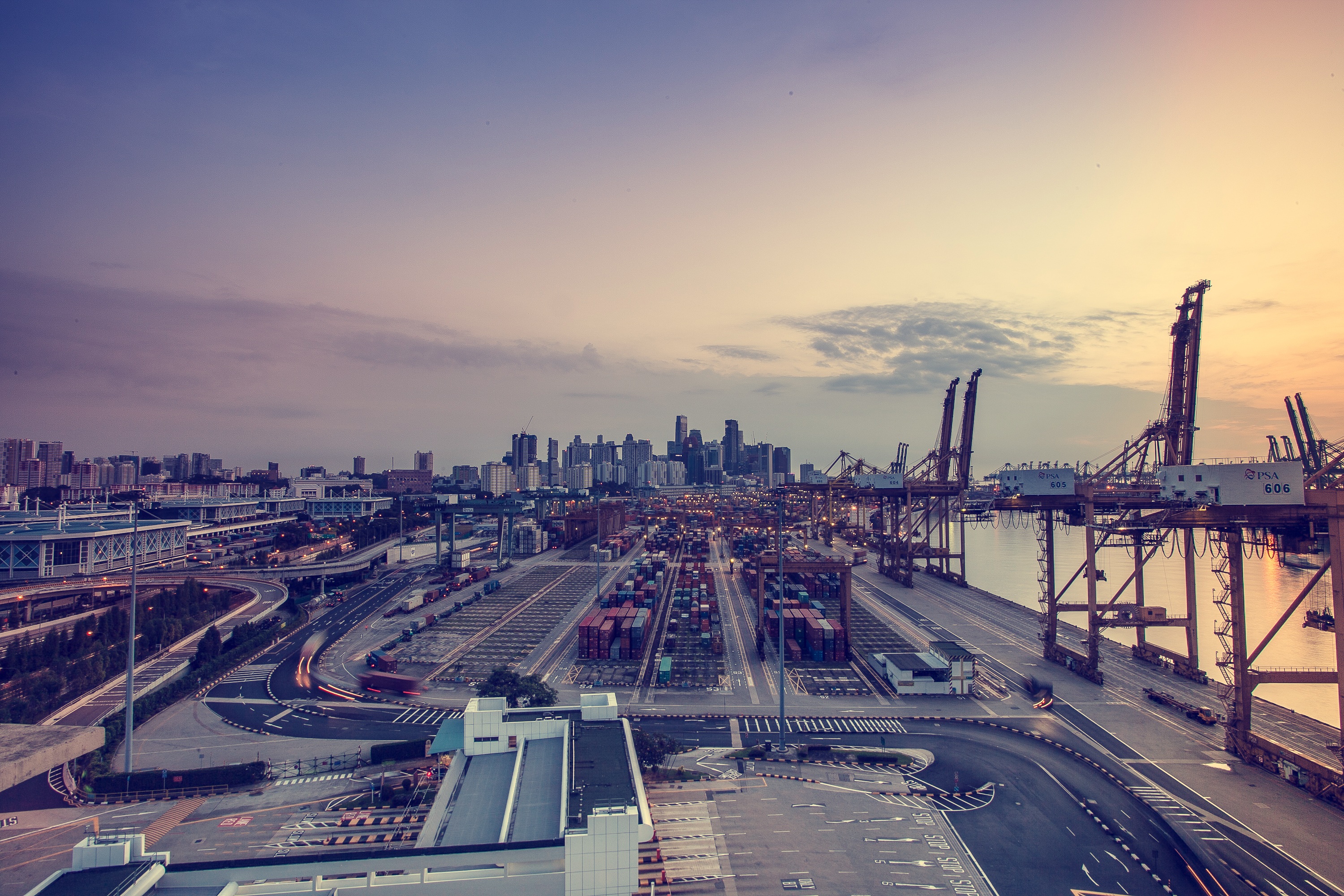 Teaserbild International Hafen