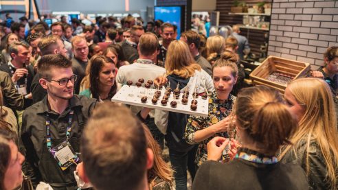 Standparty: Media Impact und Partner